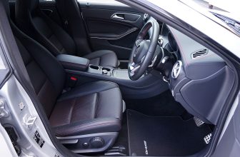 when to turn car seats.